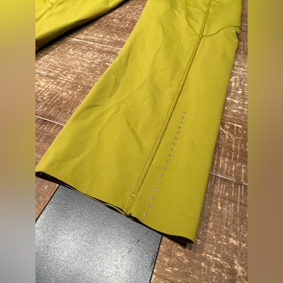 Lululemon Fast and Free Crop II 19"
*Nulux - Picture 6 of 15